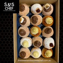 Load image into Gallery viewer, Entertainers Catering Pack - Assorted 15 Doughnut  Box