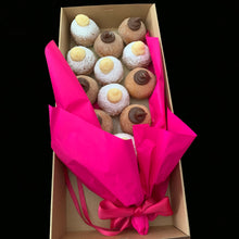 Load image into Gallery viewer, Mix Vanilla Bean &amp; Nutella Doughnut Bouquet